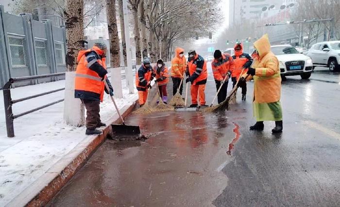 迎初雪 保畅通 | 沈阳和平区连夜除雪559万平方米