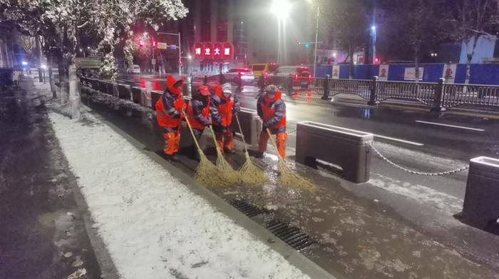 迎初雪 保畅通 | 沈阳和平区连夜除雪559万平方米