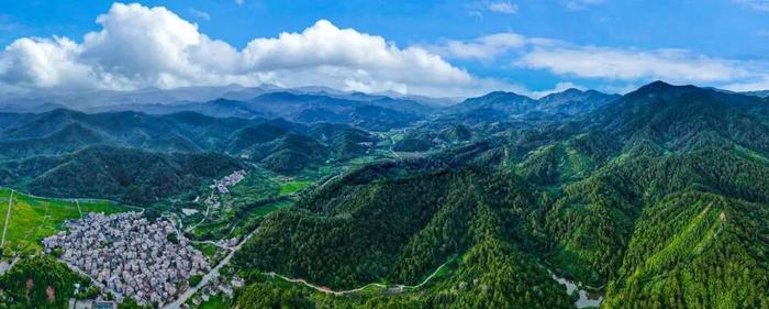 肇庆，美了山川，富了百姓！