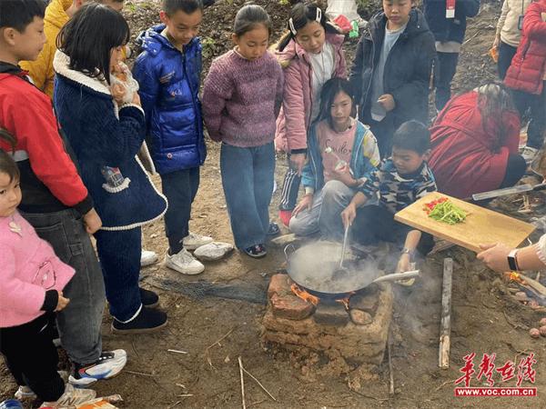 碧涌镇罗岩学校：劳动新实践 共享好“食”光