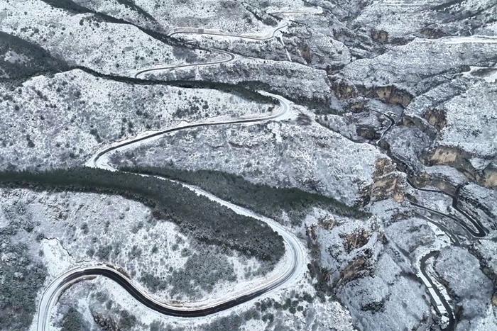 下雪啦！来看长治“水墨”太行山