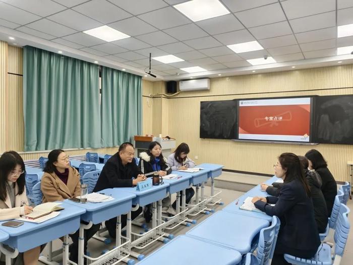 西安市雁塔区第二中学举办第五届校级教学能手、学科带头人评选 暨“优质有效课堂”观摩活动