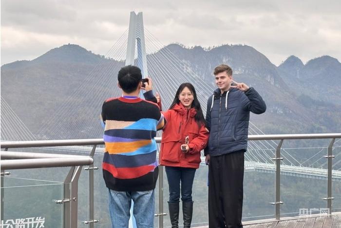 高质量发展看中国｜乘东风跨山海 贵州内陆开放新高地“高”在哪？