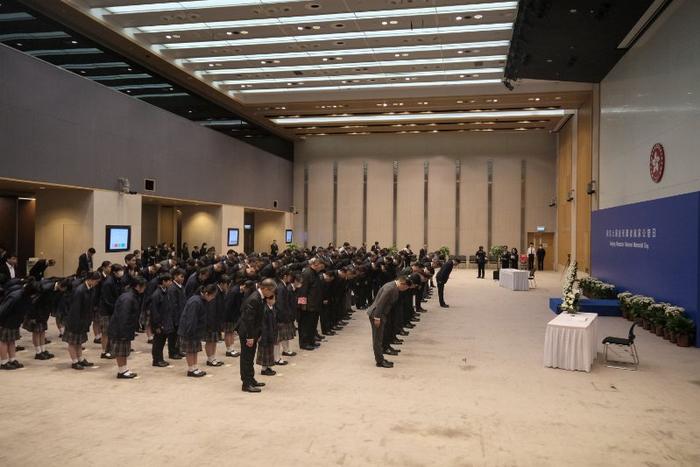 铭记历史，香港举行这场重要仪式丨香港一日