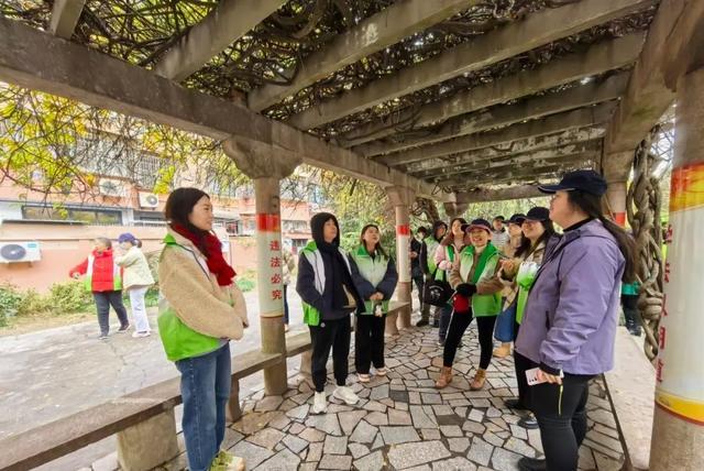 这场Citywalk接地气！用脚步丈量社区更新，沉浸式感受街区“烟火气”