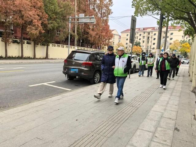 这场Citywalk接地气！用脚步丈量社区更新，沉浸式感受街区“烟火气”