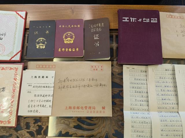 1954年煤球炉竟要15000元？一本上海市民家庭“豆腐账”被收藏