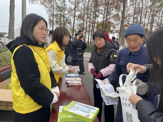 这场法治宣传活动，接地气！