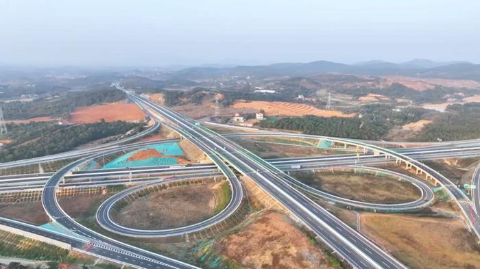 永新高速今日通车！