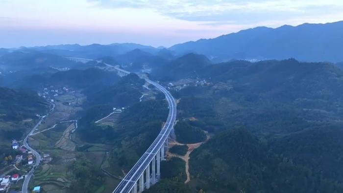 永新高速今日通车！