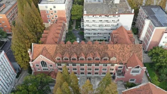 在杨浦这座百年大学，探寻历史建筑的前世今生