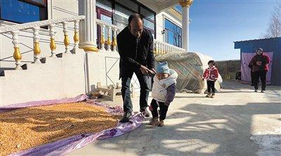 甘肃积石山震后一年 逐步回到正常生活