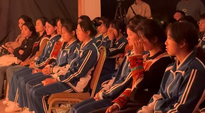 “与青春有关的日子” 【周末心理剧场】关注学生心理健康