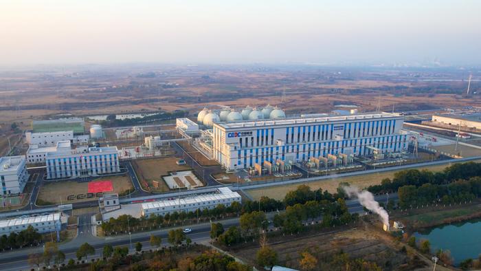 “能储一号”来了!全球首座300兆瓦级压气储能电站全容量并网
