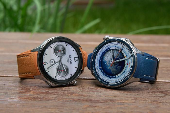 (图片来源:雷科技摄制,左为Watch X,右为Watch X2)