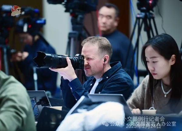 【双语】外交部例行记者会 / MFA Regular Press Conference (2025年2月24日)
