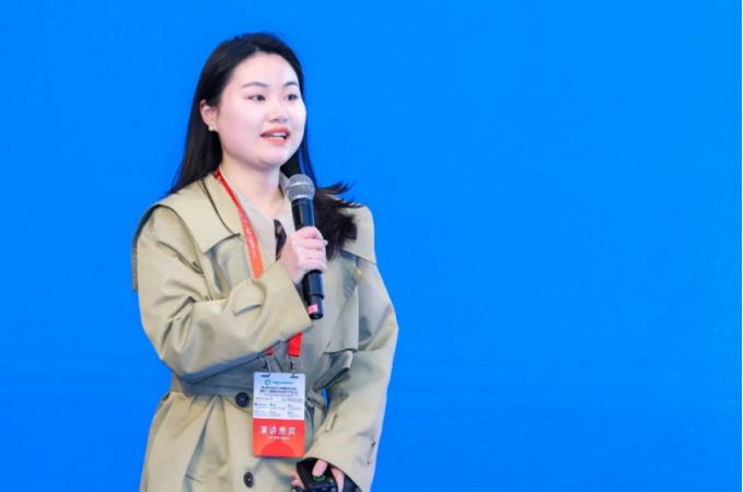 成都理工大学能源学院 何歆如