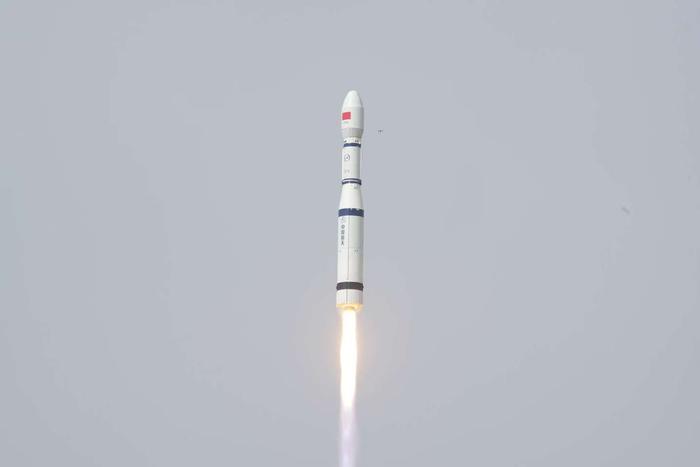 长征六号运载火箭成功发射天平三号A星02星