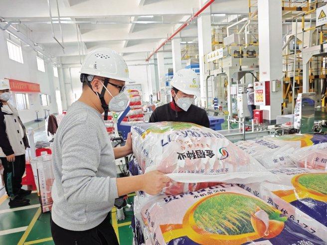 中国中化全力护航春耕生产