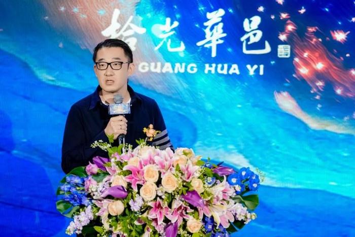 ▲上海柏涛建筑设计公司设计总监王洋解读拾光华邑建筑美学