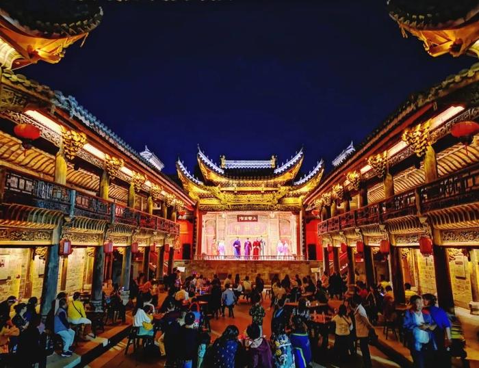 鸠兹演绎小镇