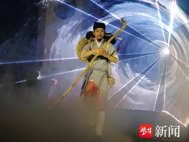 “徐霞客”穿越时空而来。张建波 摄