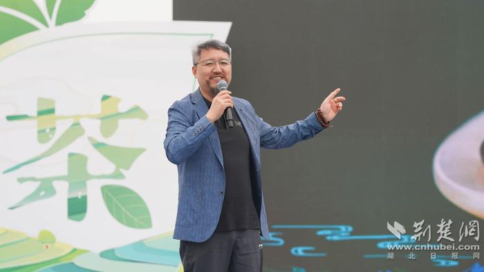 北京天下星农品牌孵化专家高敬源解读“宜滋都秀”品牌内涵。(闻玉强 摄)