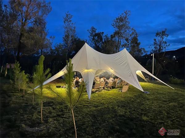 雨露乡蘑菇小屋露营地