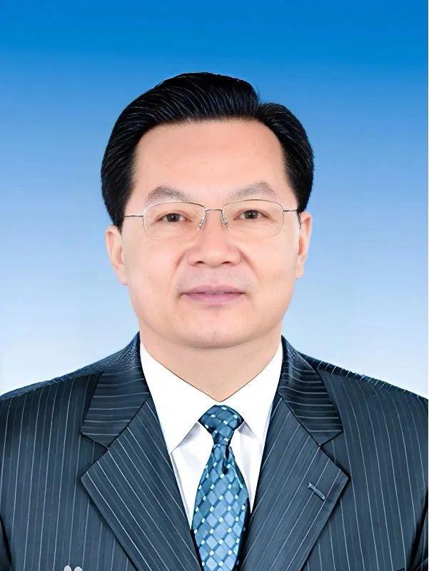 “内鬼”李刚被逮捕！结交政治骗子，大肆收钱敛财_手机新浪网