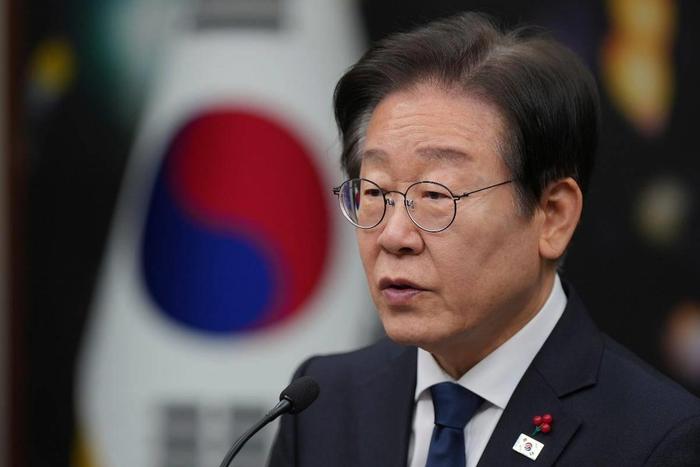 韩国总统选举趋近 候选人安保“与总理同级别”