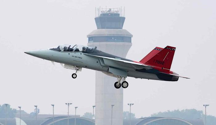 T-7A“红鹰”教练机。资料图片