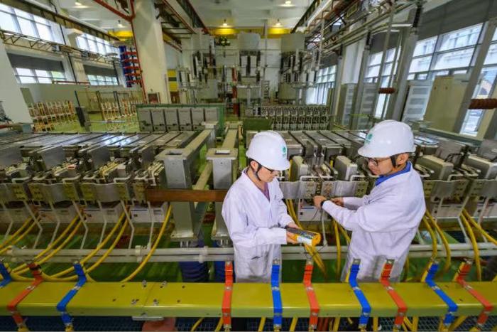 “海上电力高速公路”保障大规模海上风电并网