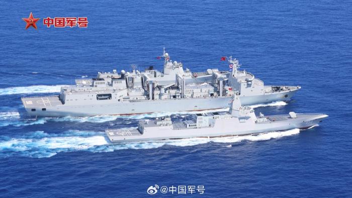 三问解棋局：中国“双航母”出击，历史会记住这一幕