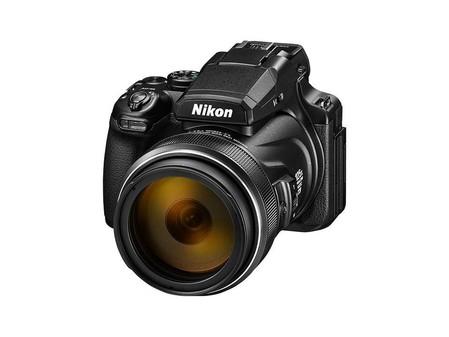 图为:尼康COOLPIX P1100长焦数码相机