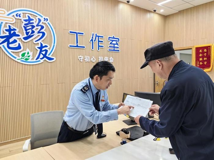 彭卫牵头成立的“老‘彭’友职工创新工作室