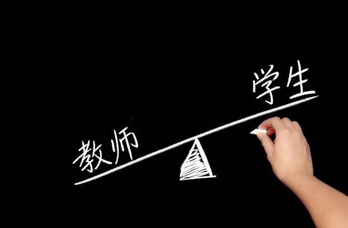 锁死教师编制！这地停招小学老师
