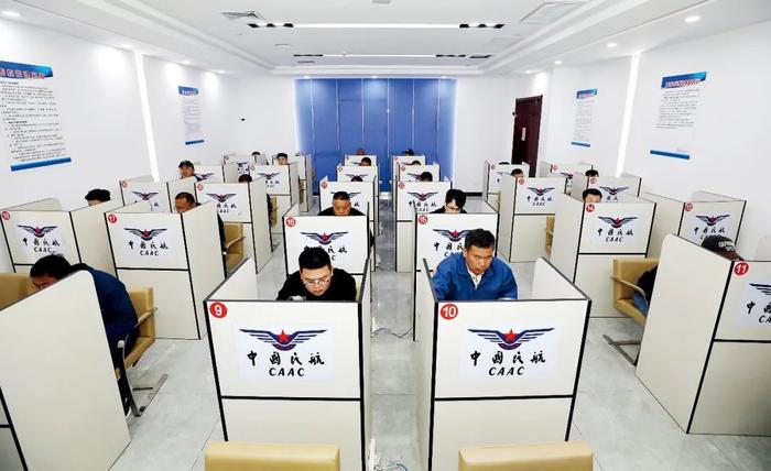 百万考证大军,毕业即失业?