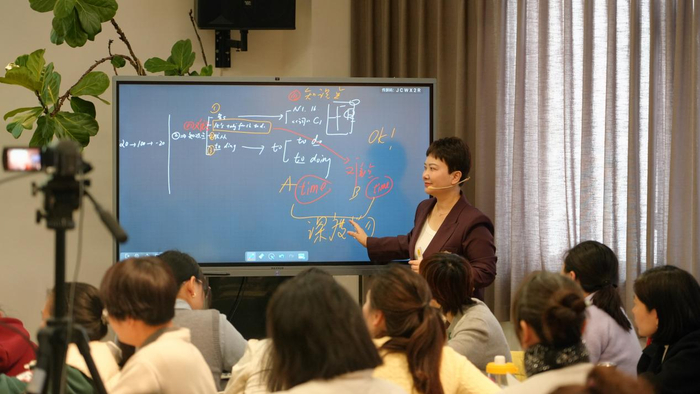 望英语对话 w700d1q75cms.jpg?by=cms_fixed_width