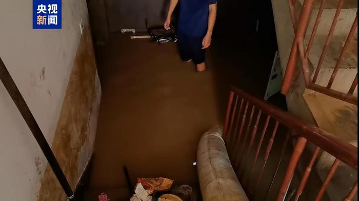 河北阜平遇强降雨 全县共转移1289户4655人