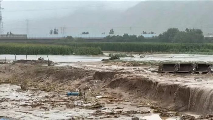“没见过甘肃下这么大的雨”