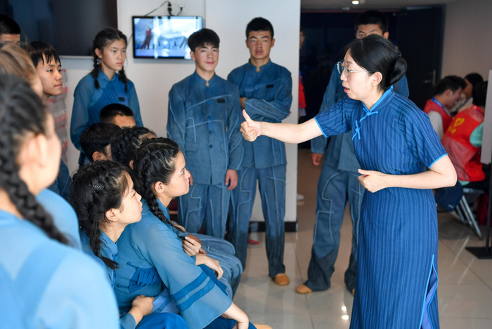 怎样才能当特教老师 w700d1q75cms.jpg?by=cms_fixed_width