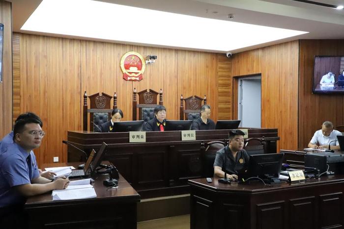 11名小学食堂员工获刑，涉案金额高达40万元