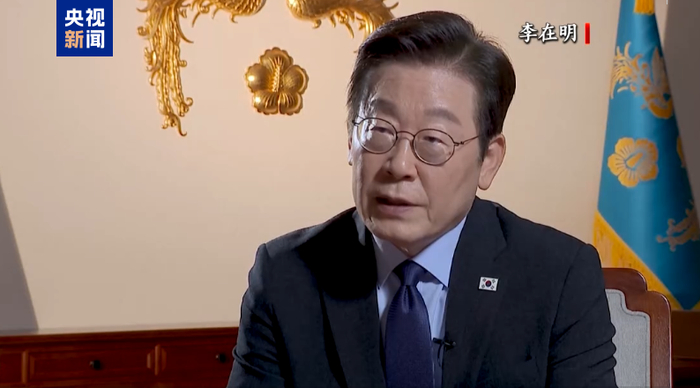 韩总统:将尽全力改善朝韩关系 努力促成离散家属尽快会面
