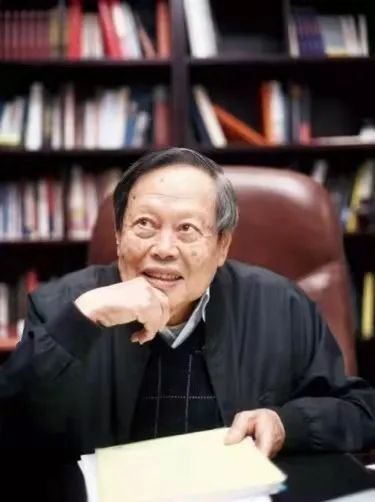 杨振宁逝世,一个正常的天才走了