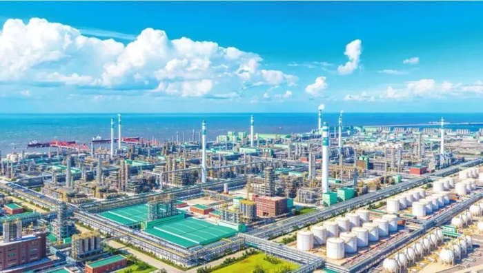 东北首座万亿城市之争,尘埃落定?