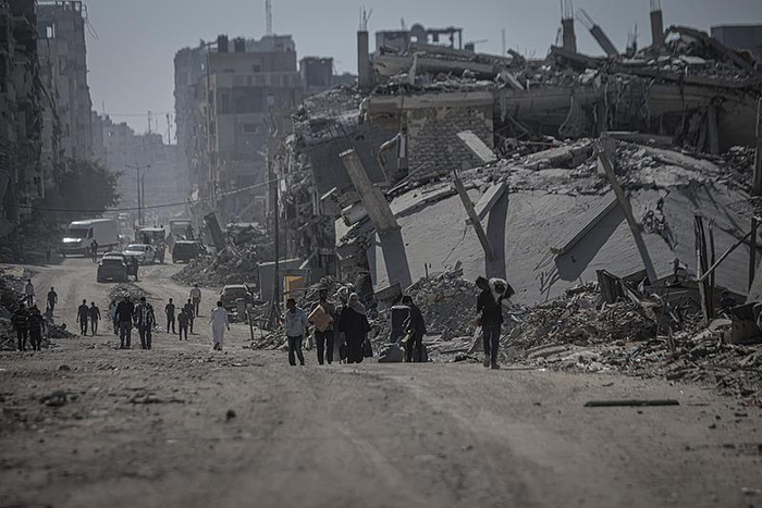 以总理下令袭击后 加沙城遭多起空袭