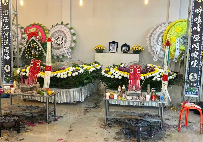 葬礼吃席围墙突然倒塌,砸死6人