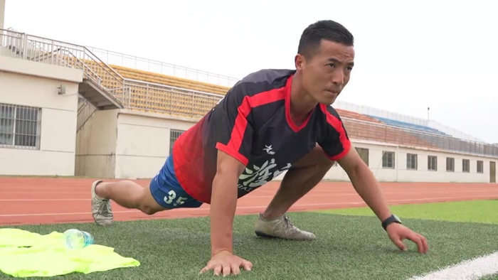 决赛观赛人数刷新纪录 球员自述“苏超”的那些瞬间