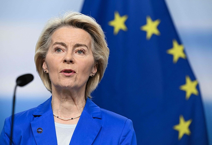 德媒：“压路机”重返布鲁塞尔？冯德莱恩拒绝