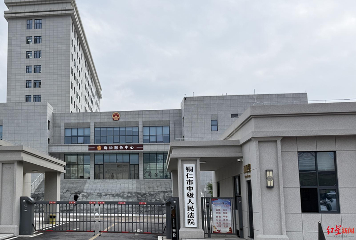 17岁职校生提供电话卡帮网诈团伙打电话获刑8个月，本人已上诉